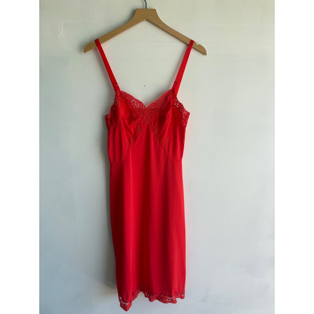 Vintage Gossard Artemis Red Lace Trim Full Slip Style 8085 Antron Nylon Sz 32